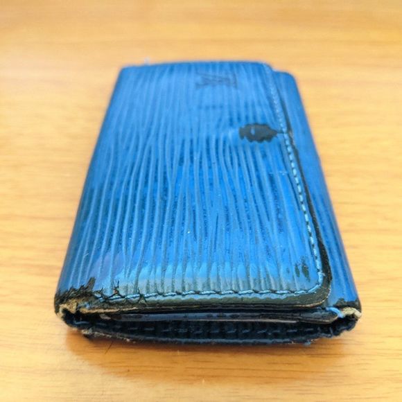 Louis Vuitton Epi Key Holder/Wallet #757💥PRICE DROP💥 - Picture 3 of 8